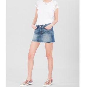 Levi’s 31 (US 12/13) Denim Mini Skirt 100% Cotton Frayed Hem Style 32574-0012